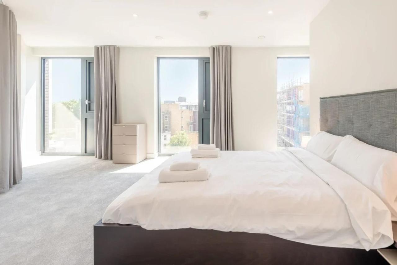 Modern Apartments In Brentford 2 Minutes Walk From Kew Bridge Eksteriør billede