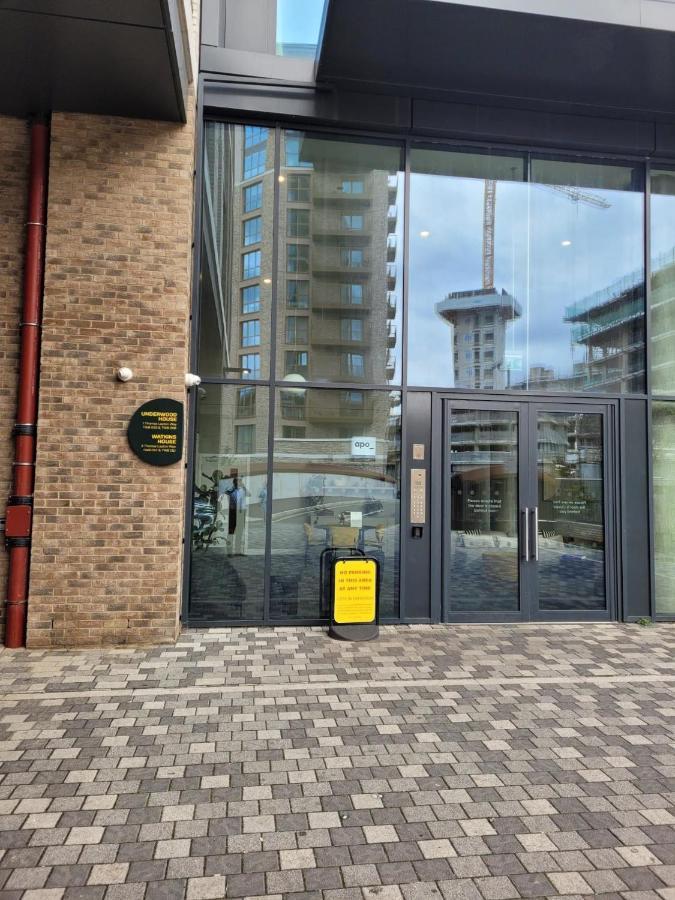 Modern Apartments In Brentford 2 Minutes Walk From Kew Bridge Eksteriør billede